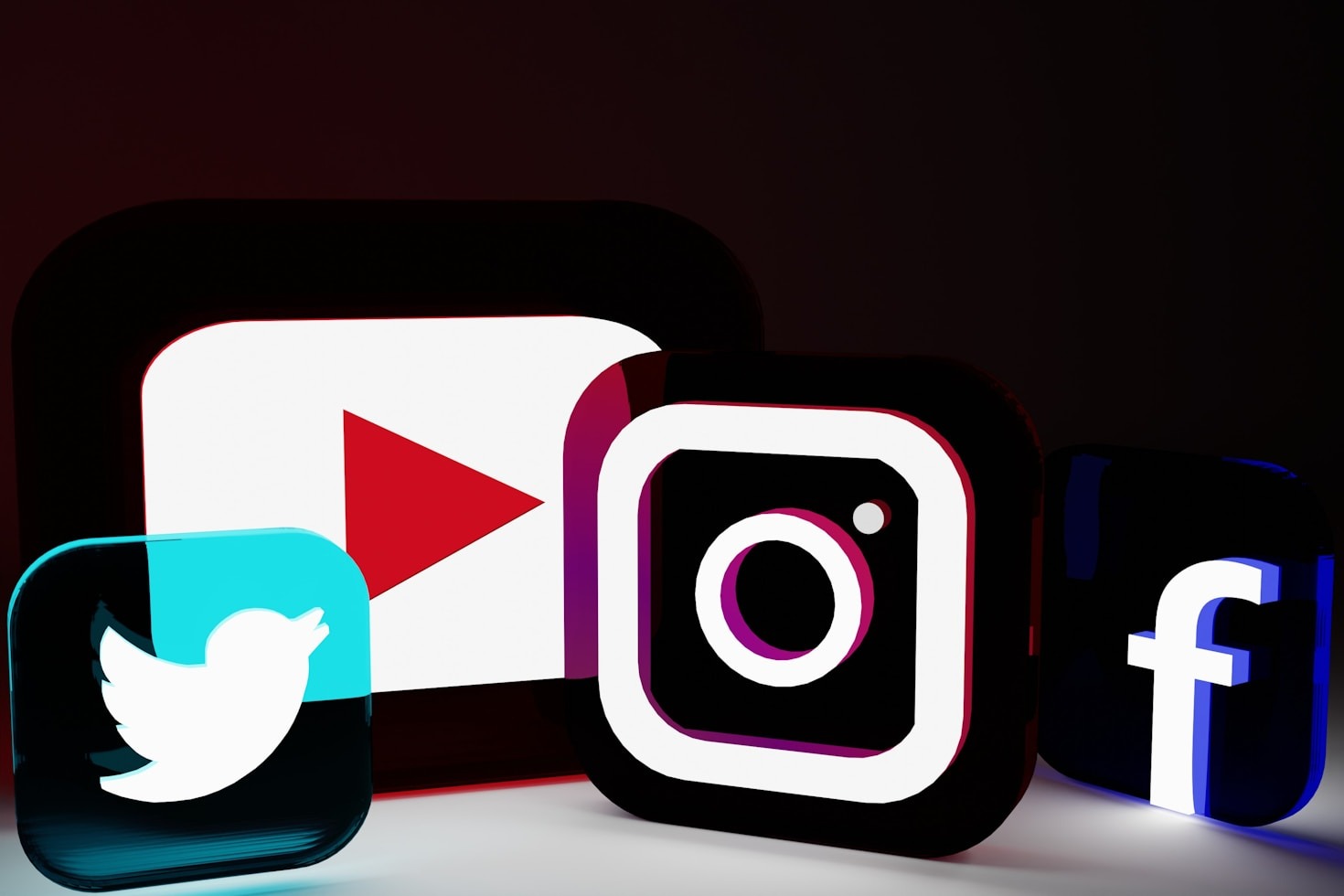 Cómo crear una identidad de marca poderosa